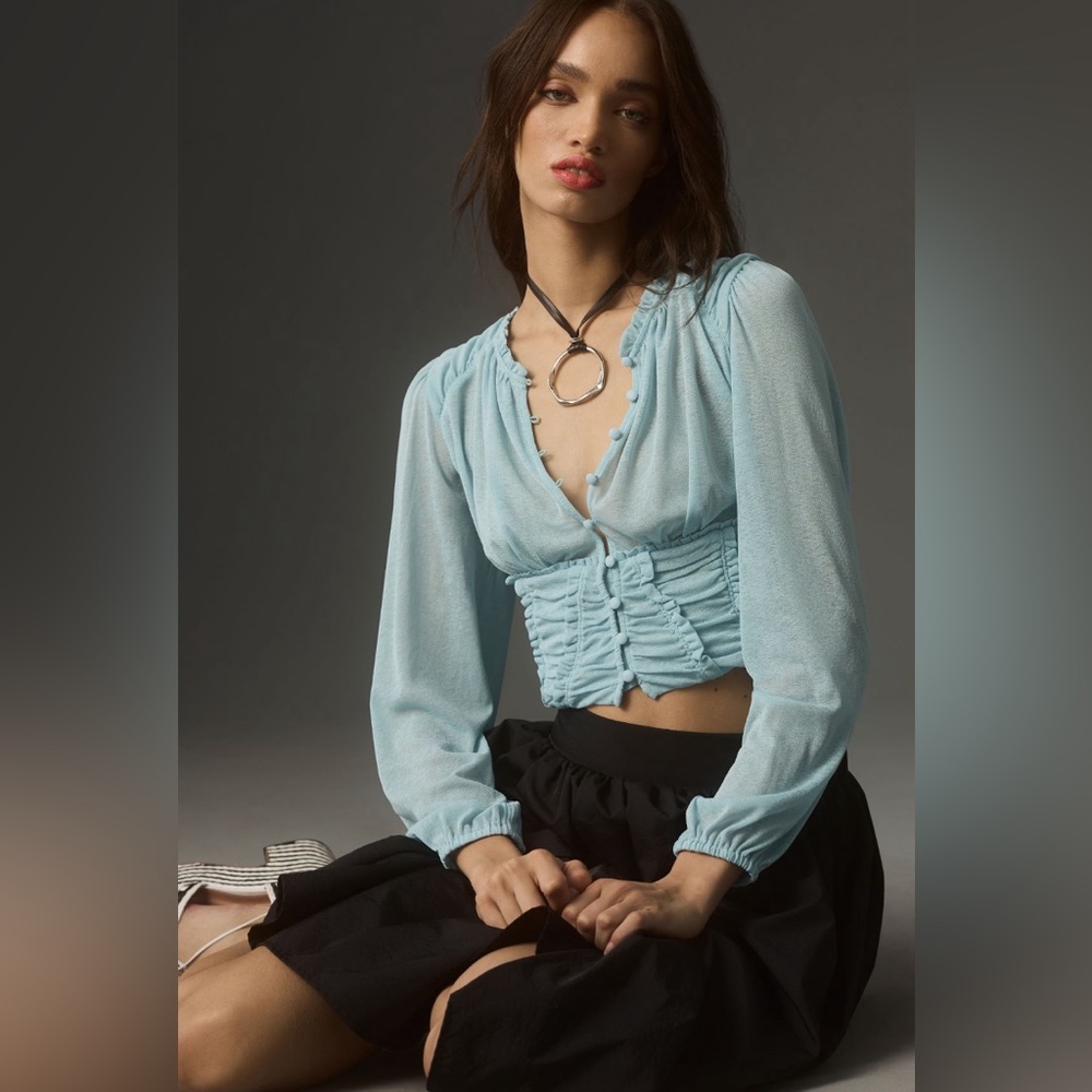 ✨ Anthropologie Long-Sleeve Femme Ruched Cropped Top Sz L